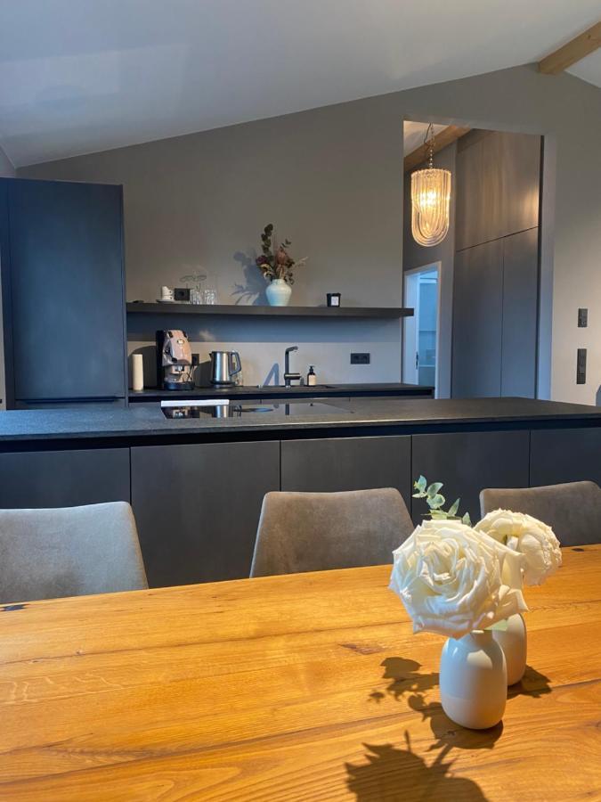 Moderne Ferienwohnung Stephanskirchen Екстер'єр фото